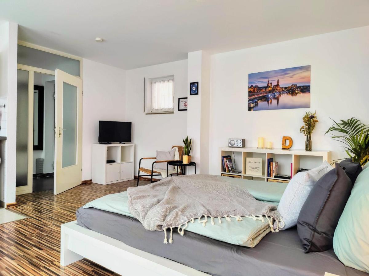 Gemuetliche Ferienwohnung In Ruhiger Lage 德累斯顿 外观 照片